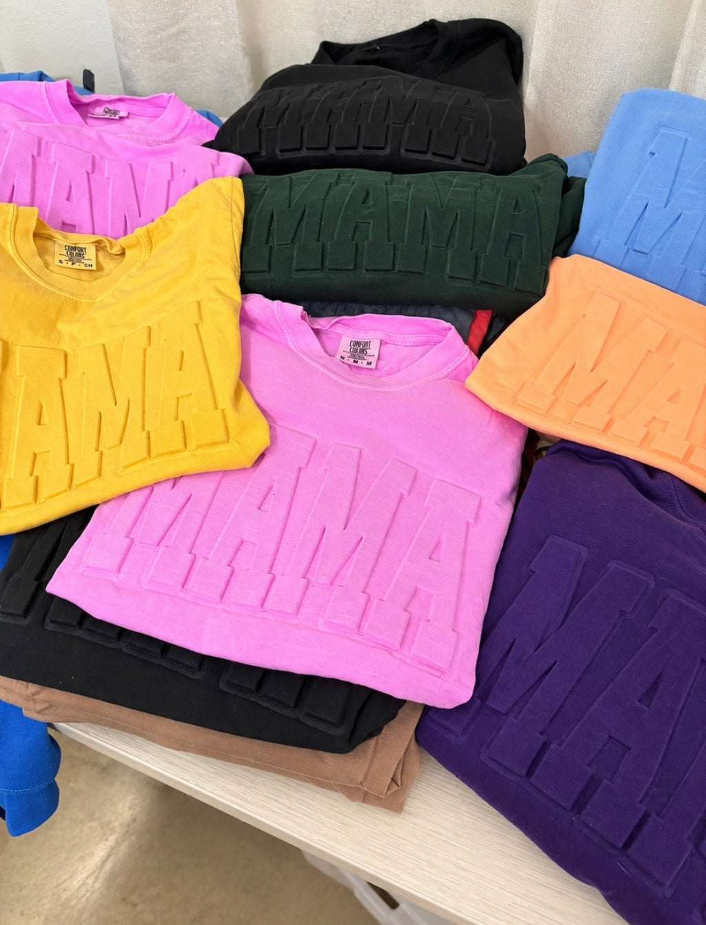 MAMA embossed tee